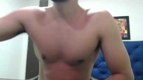 Snapshot of thomas_neuman chatting on December 14, 2:42 pm Thomas online show from December 14, 2:42 pm