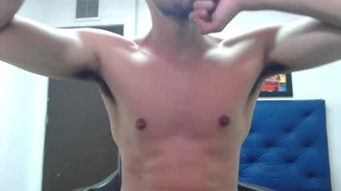 Snapshot of thomas_neuman chatting on December 23, 4:06 pm Thomas online show from December 23, 4:06 pm