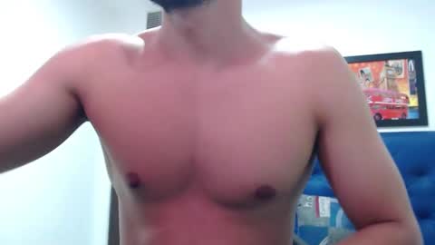 Snapshot of thomas_neuman chatting on February 12, 8:40 pm Thomas online show from February 12, 8:40 pm