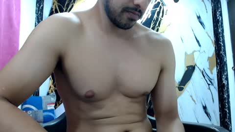 Snapshot of thomas_neuman chatting on July 10, 10:01 pm Thomas online show from July 10, 10:01 pm