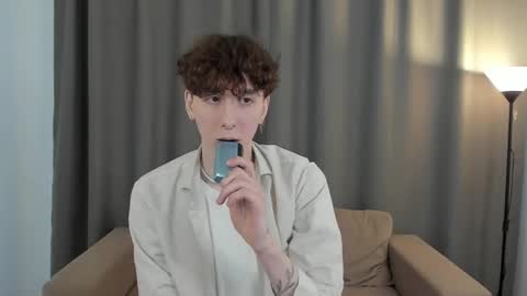 Thomas online show from February 26, 2:15 am