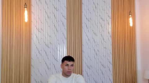 Thomas online show from November 26, 11:33 am