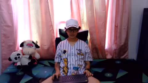 Snapshot of thomascooper_cams chatting on June 27, 7:52 pm VALERIA online show from June 27, 7:52 pm