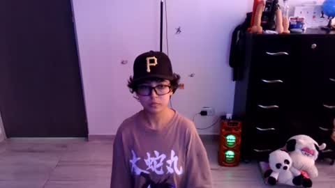 Snapshot of thomascooper_cams chatting on July 16, 8:48 pm VALERIA online show from July 16, 8:48 pm