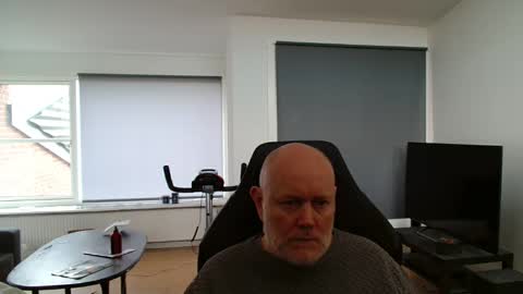 thomash32 online show from October 20, 9:43 am