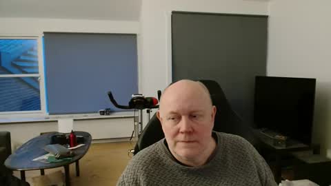 thomash32 online show from November 18, 6:40 am