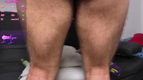 Snapshot of thomass_royy chatting on November 28, 11:13 am thomass royy online show from November 28, 11:13 am