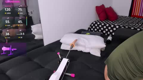 thomass royy online show from December 20, 5:14 am