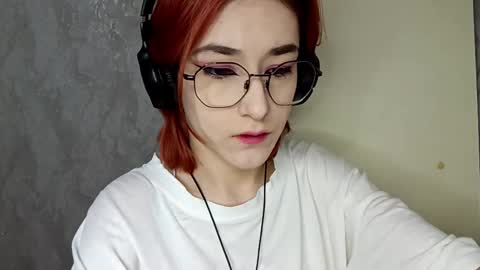 Lina online show from December 2, 12:10 pm