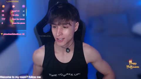 Thom Klein online show from October 11, 6:17 pm