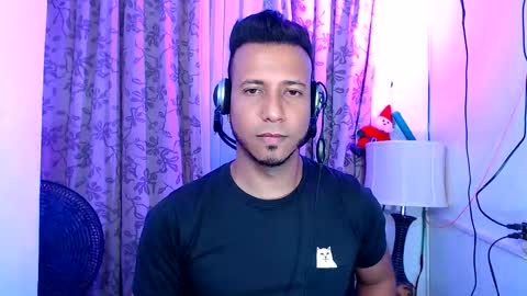 Snapshot of thommerxxx chatting on January 7, 4:26 am Thom online show from January 7, 4:26 am