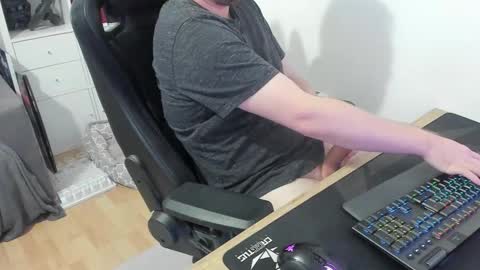 thommy2008 online show from November 3, 11:44 am