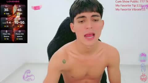 Snapshot of thommy_cute chatting on July 3, 1:34 am Thomas online show from July 3, 1:34 am
