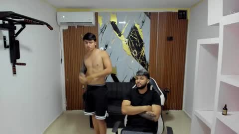 thomson_hot01 online show from March 10, 5:45 am