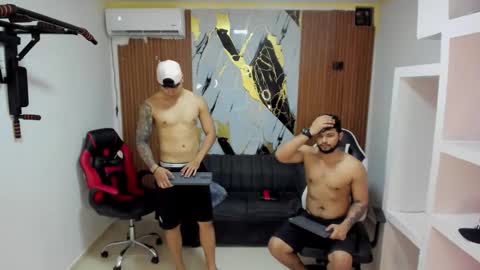 thomson_hot01 online show from March 26, 5:24 am