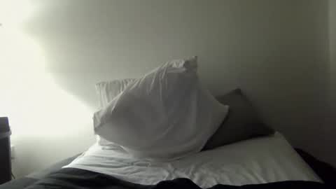 Tom online show from April 7, 9:48 pm