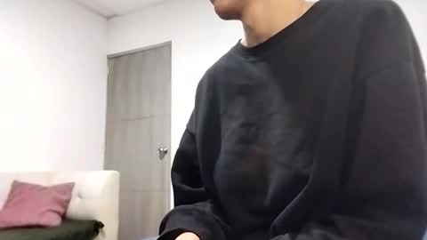 Snapshot of thonymaster chatting on October 13, 12:32 am thonyy online show from October 13, 12:32 am