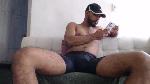 Snapshot of thonymaster chatting on November 19, 8:20 pm thonyy online show from November 19, 8:20 pm