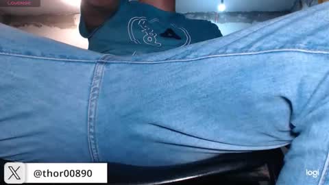 thor0200 online show from November 24, 3:28 am