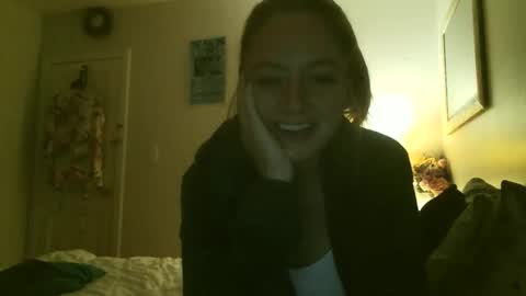 throatbabi34 online show from September 23, 4:04 am