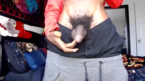 Snapshot of throatchakra chatting on November 3, 4:30 pm Opulent Kingdom online show from November 3, 4:30 pm