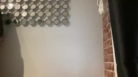 Snapshot of throatyygoat chatting on November 26, 1:50 am throatyygoat online show from November 26, 1:50 am