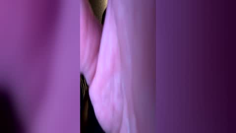 throbbing8585 online show from June 18, 12:44 am