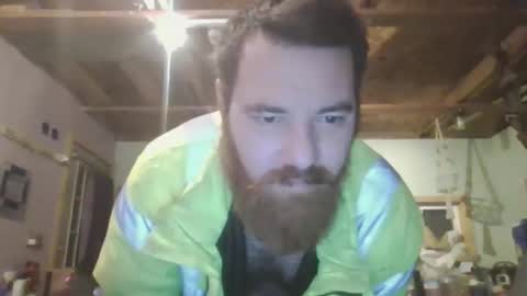 Snapshot of thunderjacker chatting on February 6, 7:56 am The Pen is Mightier than Sword online show from February 6, 7:56 am