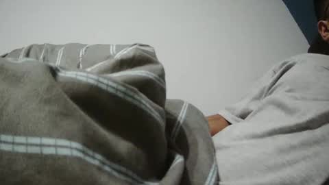 Snapshot of tiago2588 chatting on February 9, 11:57 pm tiago2588 online show from February 9, 11:57 pm