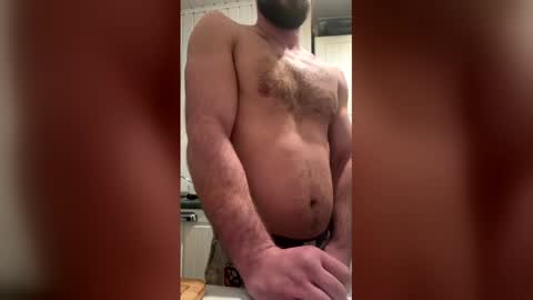 Snapshot of tiagocarvalho330 chatting on February 14, 12:29 am tiagocarvalho330 online show from February 14, 12:29 am