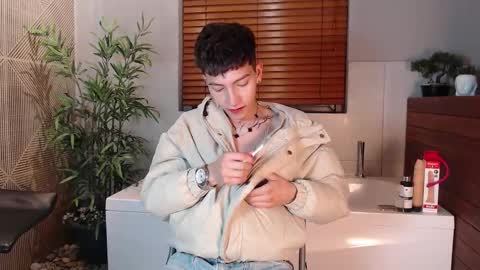 Tiam Muller online show from January 13, 3:34 am