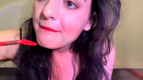 Snapshot of tiameakin chatting on October 17, 7:11 am Mary online show from October 17, 7:11 am