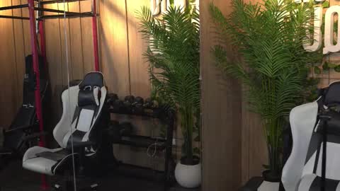 Snapshot of tian_brooks chatting on February 24, 3:26 am Tian Brooks online show from February 24, 3:26 am