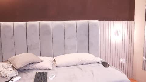 Tian Brooks online show from March 10, 3:33 am