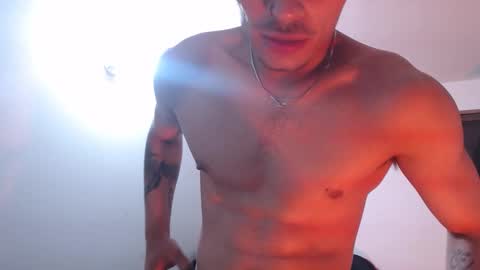 Snapshot of tian_domiza chatting on December 3, 2:41 am tian_domiza online show from December 3, 2:41 am