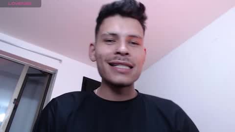 Snapshot of tian_domiza chatting on December 4, 12:31 am tian_domiza online show from December 4, 12:31 am