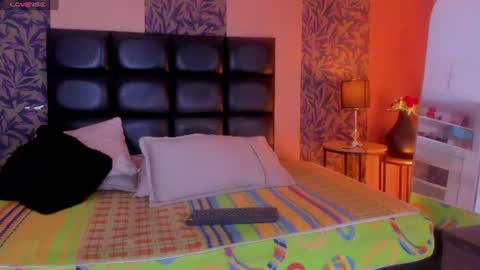 Snapshot of tian_sex chatting on June 15, 9:17 pm online show from June 15, 9:17 pm