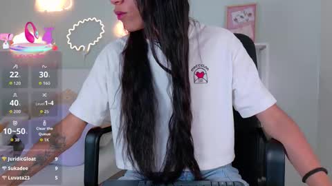 Snapshot of tiana_cinnamon chatting on September 24, 7:39 pm TIANA online show from September 24, 7:39 pm