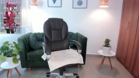 Tiana Cruz online show from February 28, 7:59 pm