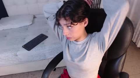 LIA online show from December 22, 2:25 pm