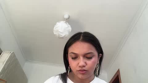 Tiana Le online show from May 21, 10:11 am