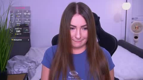 Snapshot of tianna_me chatting on July 31, 10:25 am tianna_me online show from July 31, 10:25 am