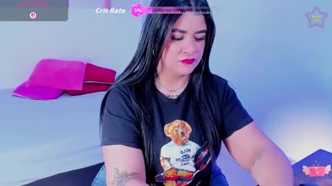 tiannagloww online show from January 18, 7:50 pm