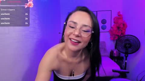Tiara  online show from December 3, 7:44 pm
