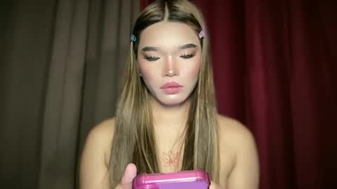 Snapshot of tiaragodhere chatting on February 26, 2:10 am Ms. Tiara online show from February 26, 2:10 am