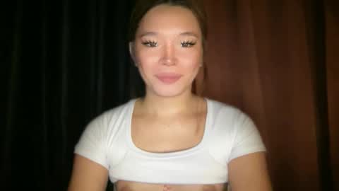 Snapshot of tiaragodhere chatting on March 13, 2:29 am Ms. Tiara online show from March 13, 2:29 am