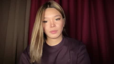 Snapshot of tiaragodhere chatting on March 23, 2:43 pm Ms. Tiara online show from March 23, 2:43 pm