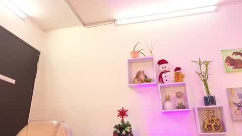 Snapshot of tiarha_ chatting on November 17, 3:34 am Tiarha online show from November 17, 3:34 am