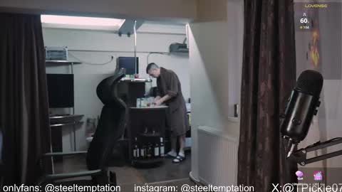 Snapshot of tickle_my_pickle07 chatting on November 17, 2:23 pm tickle_my_pickle07 online show from November 17, 2:23 pm