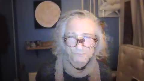 Snapshot of tiddles12345 chatting on October 28, 9:39 pm tiddles12345 online show from October 28, 9:39 pm